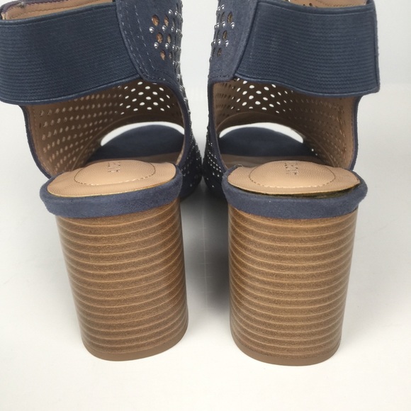 Andrew Geller blue punched leather w/ studs 10 - Picture 5 of 8